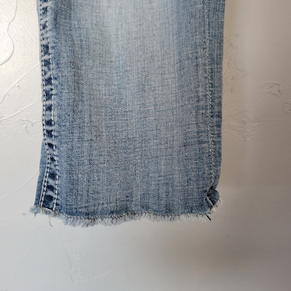 Vigoss The Chelsea Capri Sz 11 Embellished Pockets Stitching Light Wash Denim - Picture 3 of 11